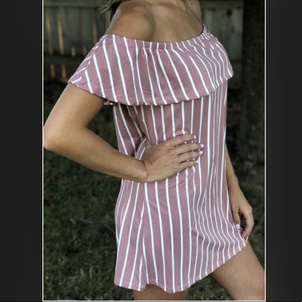 LAST ONE! Off the shoulder striped shift dress - Picture 3 of 4